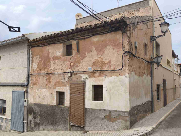 Cheap Townhouse to reform in Pinoso