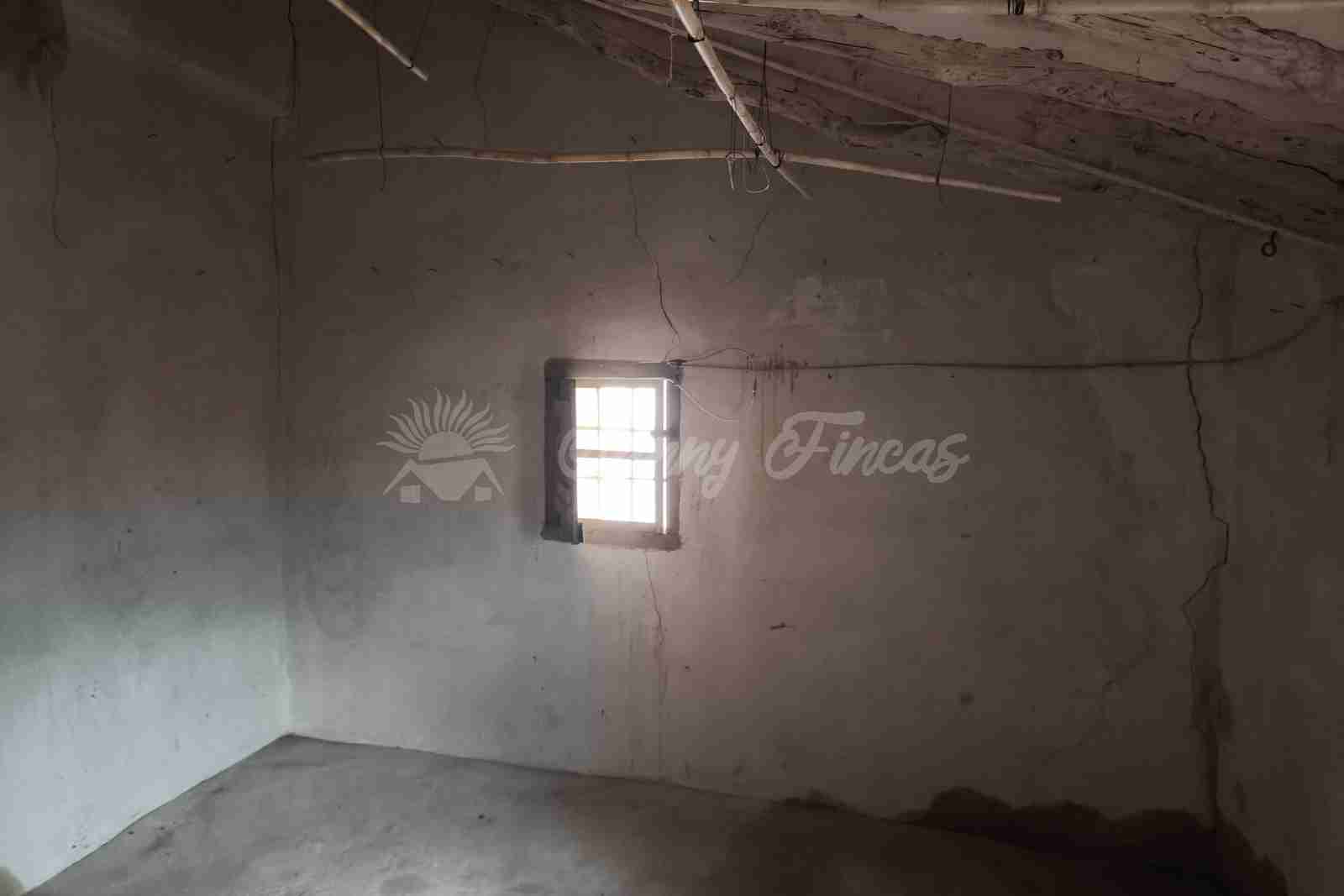 SF0596 WEB 09 Cheap Townhouse to reform in Pinoso