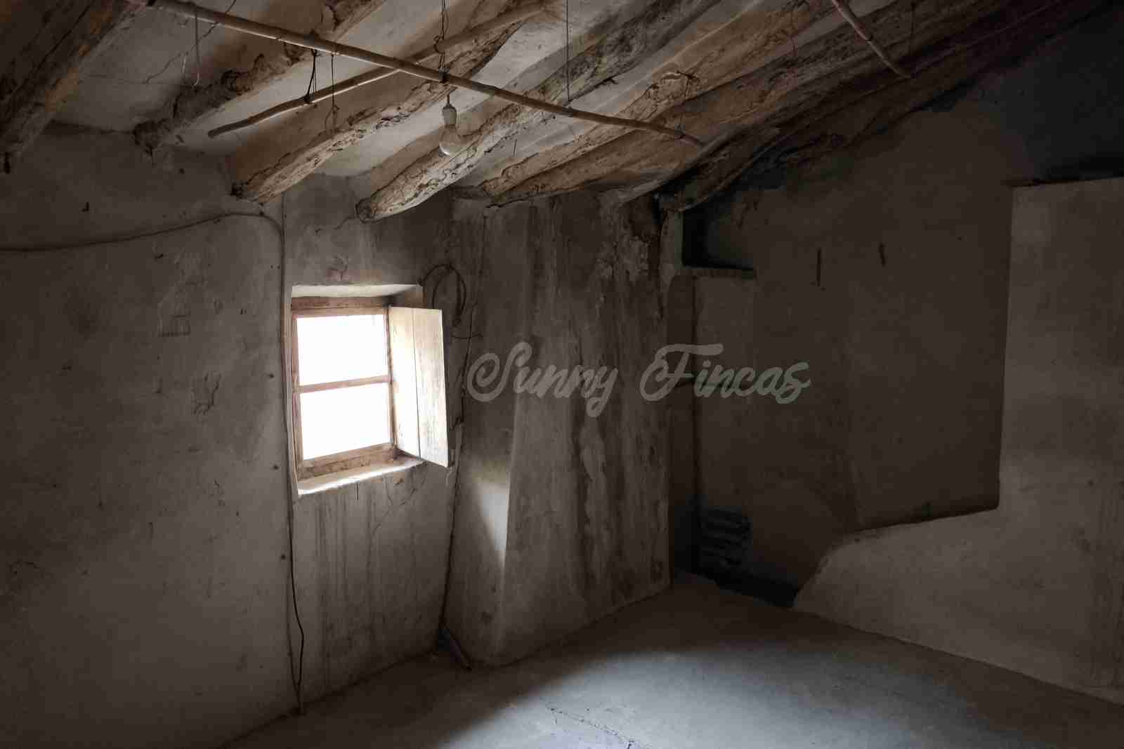 SF0596 WEB 11 Cheap Townhouse to reform in Pinoso